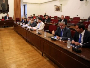 Η εισαγγελία «ξετυλίγει» τα σκάνδαλα στην υγεία ασκώντας ποινική δίωξη κατά 7 ατόμων του ΚΕΕΛΠΝΟ για κακούργημα